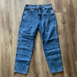 Hollister Mom Jeans